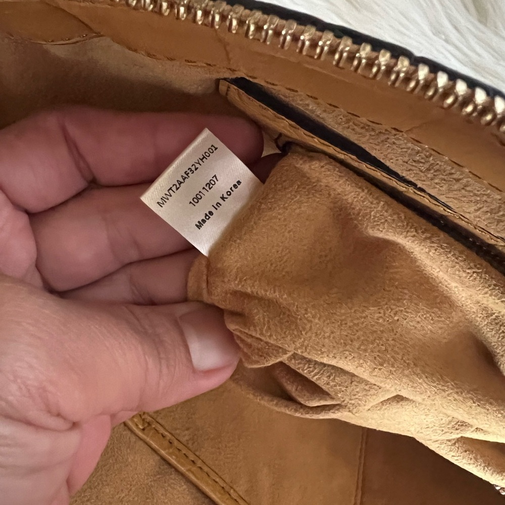 MCM Shoulder/Handbag - Picture 10 of 17